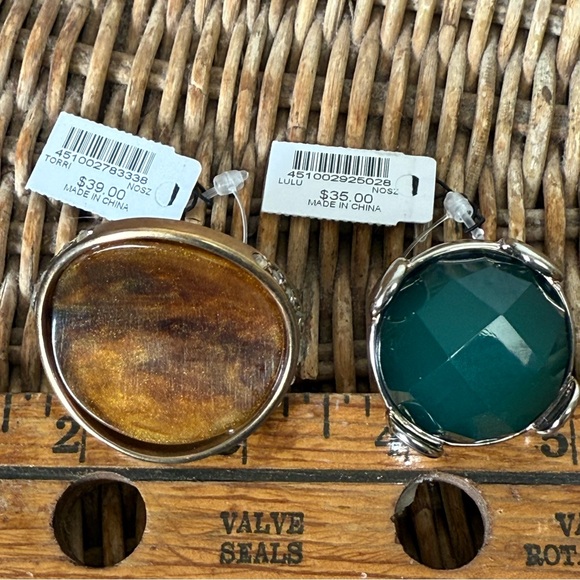 Chico’s Statement Rings Adjustable - Picture 9 of 10